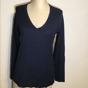 Patagonia navy blue V-neck long sleeve blouse size small